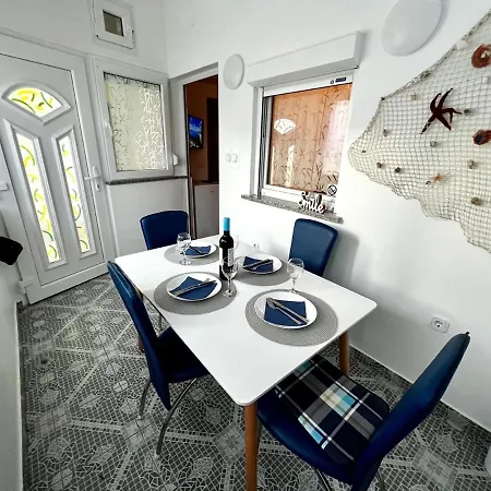 Apartment Dino Fazana