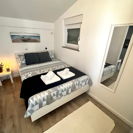 Dino Apartment *