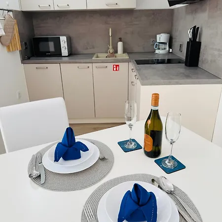Dino Apartmán